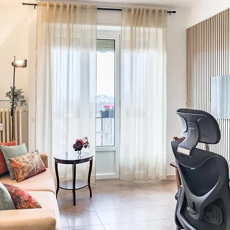 Raffinato 8 Piano Con -terrazza, Pianoforte, Angolo Gym - Mico Metro Fiera - Su Scannu Life Apartment Milan