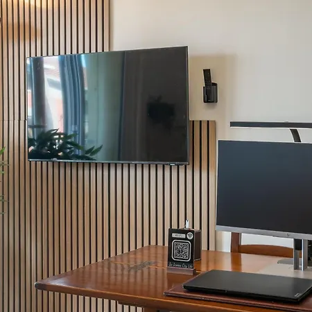 Mico, M5, Life - Luxury Con Terrazza E Vista 8o Piano - Su Scannu Life *