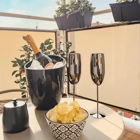 Mico, M5, Life - Luxury Con Terrazza E Vista 8o Piano - Su Scannu Life Apartment Milan