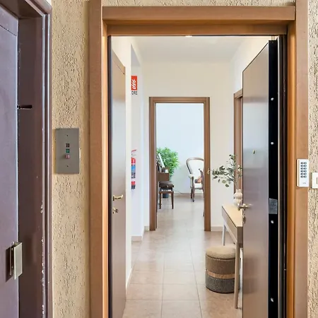 Mico, M5, Life - Luxury Con Terrazza E Vista 8o Piano - Su Scannu Life * Milan